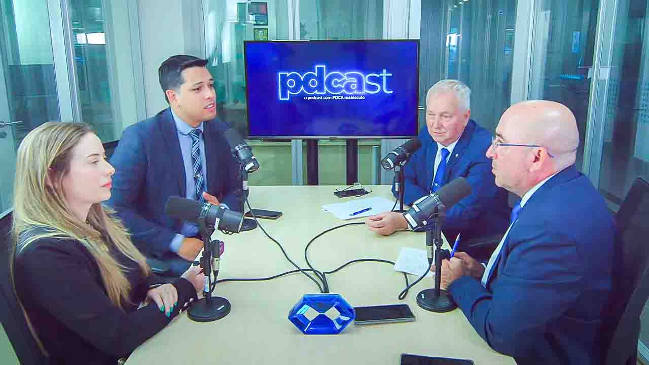 Read more about the article Podcast da Administração recebe presidente do CFA e diretor de fiscalização para debater ações